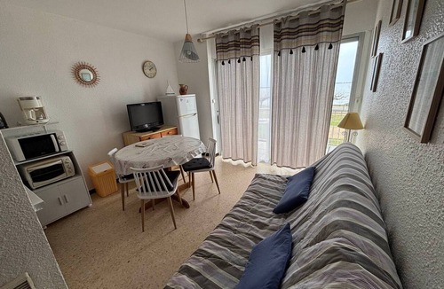 Balaruc-les-Bains Apartment | Apartment facing the lagoon: pets allowed, near the thermal baths