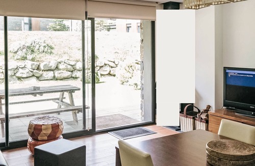 Saillagouse Apartment | Apartment Ferreries with heated swimming pool, garden, WiFi, equipped kitchen