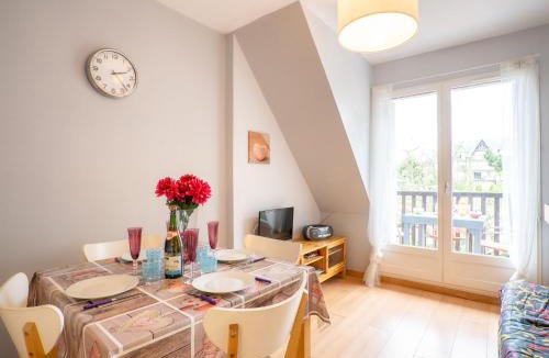 Cabourg Apartment | Apartment Fleur Marine-13 by Interhome