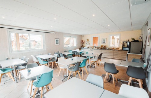 Ax-les-Thermes Apartment | Apartment for 4 near the Gondola