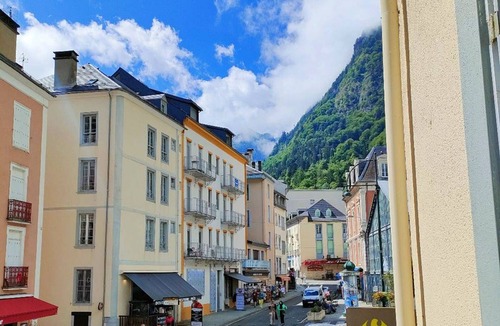 Cauterets Apartment | Apartment for 6/8 in Cauterets Center