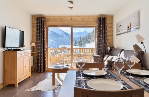 Champagny-en-Vanoise Apartment | APARTMENT Le Yeti - 6 People - Skiing - CHAMPAGNY - LA PLAGNE - ARCS