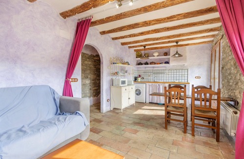 Bellestar House | Apartment 'Guarta' with Mountain Views, Shared Pool and Wi-Fi