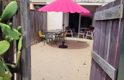 Les Estagnots Apartment | Apartment ideally located 50 meters from Plage des Estagnots Seignosse
