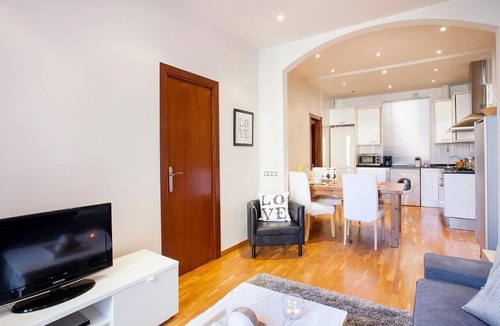 Sant Antoni Apartment | Apartment in Barcelona near the Beach