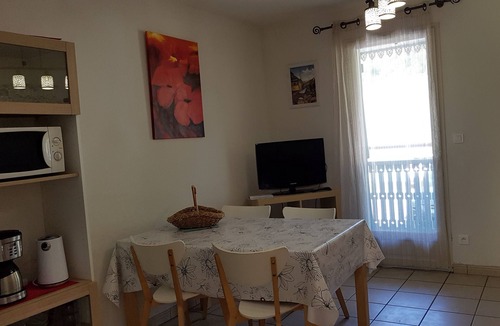 Cauterets Ski Chalet | Apartment in chalet for 4 to 6 people 3 vacation keys