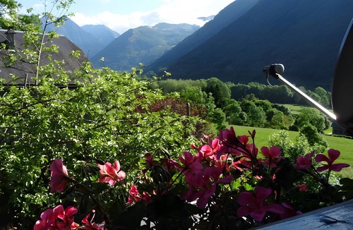 Bazus-Aure Apartment | Apartment in Chalet 5 km from Saint-Lary-Soulan
