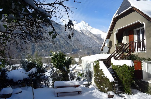 Bazus-Aure Apartment | Apartment in Chalet 5 km from Saint-Lary-Soulan