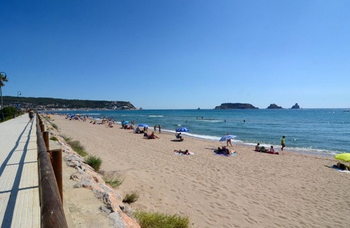 Els Griells Apartment | Apartment in Estartit near sea beach