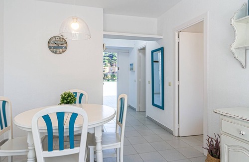 Sant Pol De Mar Apartment | Apartment in front of the beach 40min BCN by train