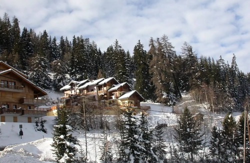 La Roche Apartment | Apartment in La Plagne 1800 150m from the slopes - 3-room apartment for 7 people