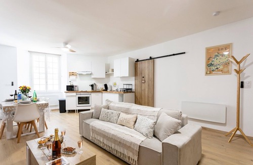 Martel Apartment | Apartment in Martel City Center