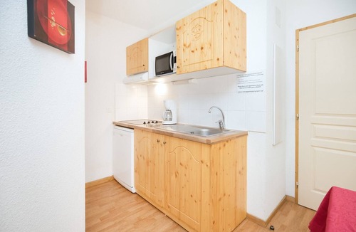 Orelle Apartment | Apartment in Orelle with Pool & Sauna Access