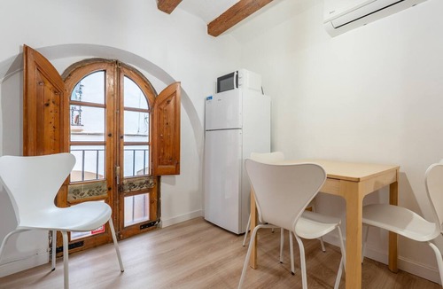 Old Town Apartment | Apartment in TGN historic center only 450m beach