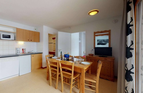 Bramans Apartment | Apartment in Val Cenis with mountain views