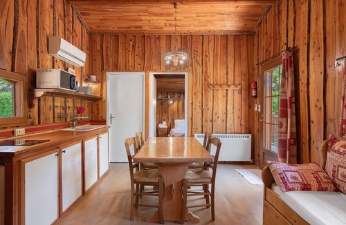 Vaulnaveys-le-Bas Apartment | Apartment 'Jonquille' with Mountain View, Wi-Fi and Air Conditioning