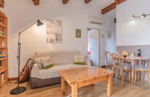 Noves Apartment | Apartment L'Aquillon by Interhome