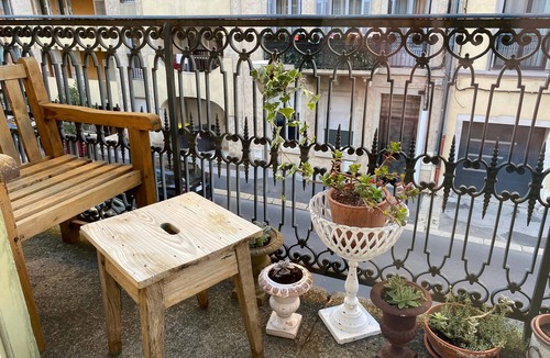 Le Puy-en-Velay Apartment | Apartment 'La Dame Du Puy - T3' with Balcony