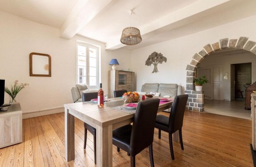 Nyons Apartment | Apartment La Terrasse des Vignes - NYS180 by Interhome