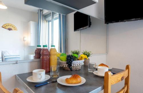 Le Grand Large Apartment | Apartment Le Chalet by Interhome
