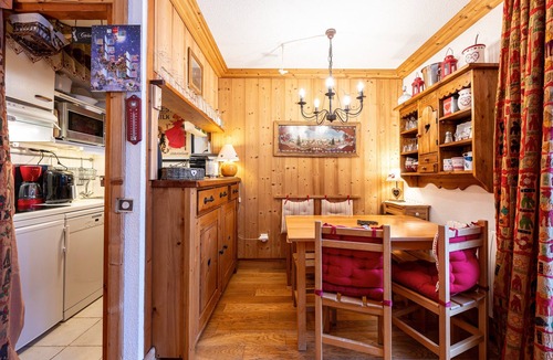 Val-d'Isere Apartment | Apartment 'Le Châtelard' with Mountain View, Private Terrace and Wi-Fi