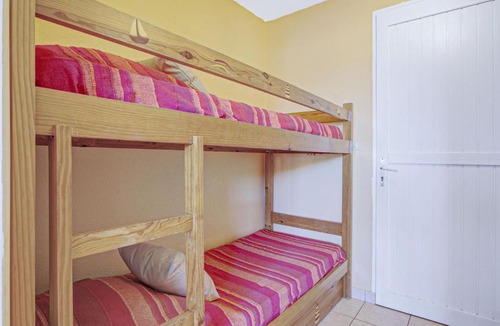 Les Arenes Apartment | Apartment Les Coraux-3 by Interhome