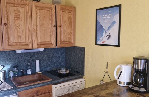 Villard-Reculas Apartment | Apartment “Les Granges 13” with Mountain View, Balcony and Wi-Fi