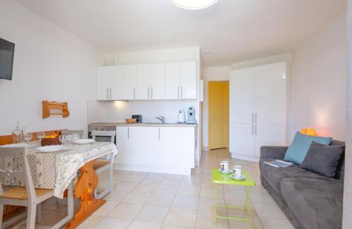 Les Issambres Apartment | Apartment Les Hauts des Issambres-11 by Interhome