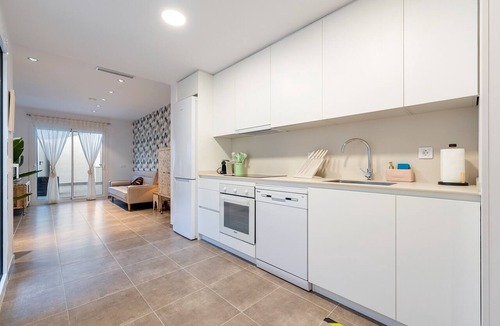 Calafell Apartment | Apartment 'Mabicarent Playa 1' with Private Terrace, Wi-Fi and Air Conditioning