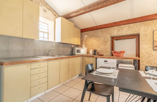 Gruissan Apartment | Apartment “Maison d’Odette” with Lagoon View, Wi-Fi, and Air Conditioning