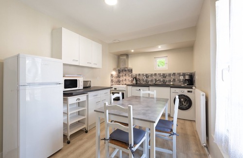 Argeles Gazost Apartment | Apartment 'Mont de Gez' – 21-Day Spa Stay, Washing Machine, Mountain View & Wi-Fi