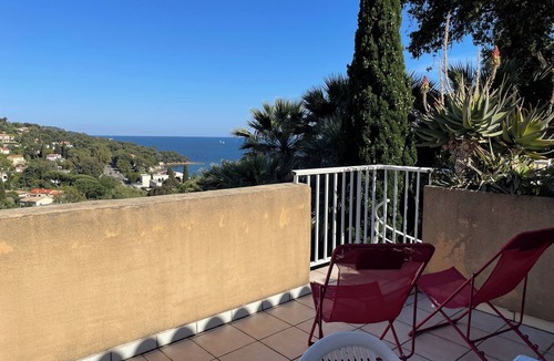 Le Lavandou Apartment | Apartment n°3 near the beach - sea view + terrace