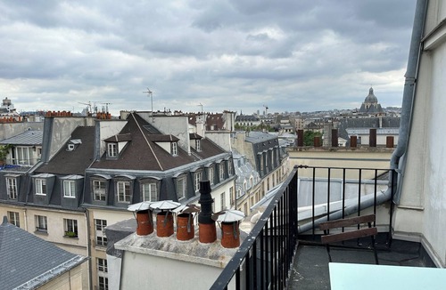 Arsenal Apartment | Apartment overlooking Paris