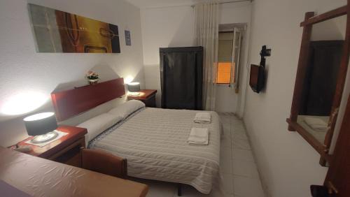 Constanti House | Apartment & Rooms Constantí