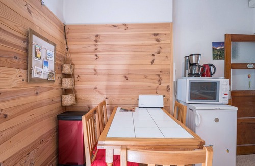 Valloire Apartment | Apartment 'Rose Des Neiges' with Mountain View, Shared Garden and Wi-Fi
