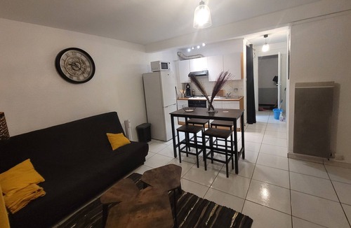 Saint-Nazaire Apartment | Apartment Sea view