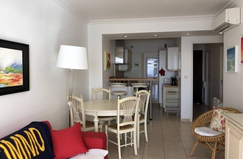 Le Suquet Apartment | Apartment SEAFRONT CANNES 2 rooms - 45m² 52D
