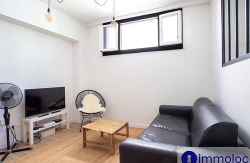 Vernier Apartment | Apartment T2 near liberation
