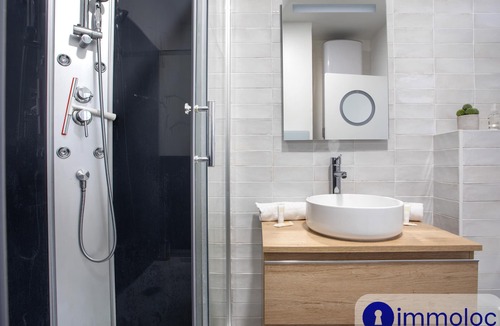 Vernier Apartment | Apartment T2 near liberation