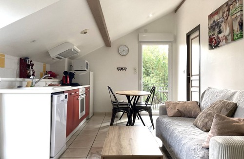 Proulieu Apartment | Apartment TANGARA with balcony