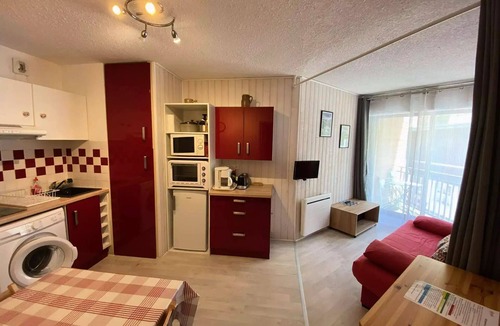 Bareges Apartment | Apartment that sleeps 5 in downtown Barï¿½ges
