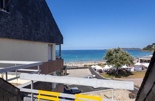 Perros-Guirec Apartment | Apartment 'Ty Fox By Madame Est Servie' with Sea View and Balcony