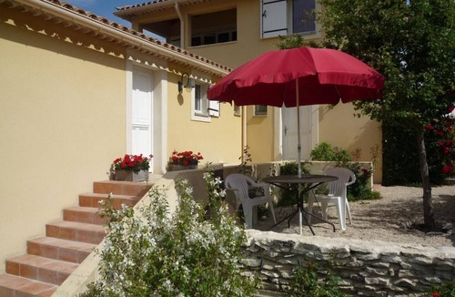 Montbrun-les-Bains Apartment | Apartment 'VillaFleury' with Private Terrace, Balcony and Wi-Fi