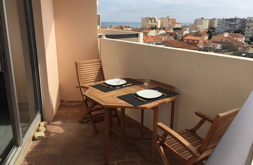 Le Port Apartment | Apartment with AC, pets welcome - 4 guests