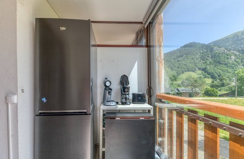 La Morte Apartment | Apartment 'Well-Equipped with Enclosed Balcony' with Balcony