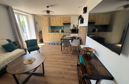 Concarneau Apartment | Apartment with terrace and private parking in Concarneau, Brittany