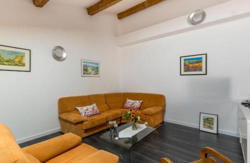 Herepian Apartment | Apartment Zwischen Meer- Seen und Bergen by Interhome