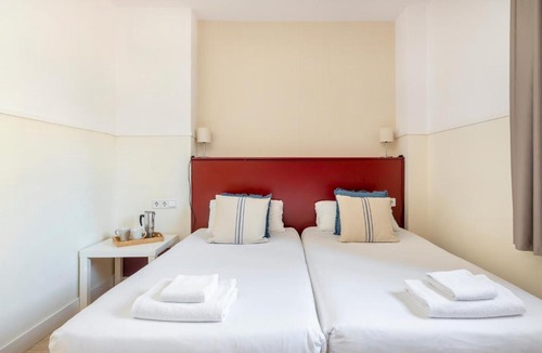 El Parc i la Llacuna del Poblenou Apartment | Apartments Sata Olimpic Village Area