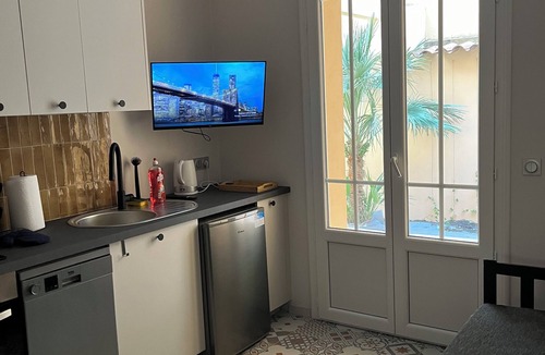 Menton Apartment | App.5 Villa Orchidee 200 m de la Plage
