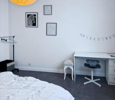 Arpajon-sur-Cere Apartment | App chaleureux & Parking gratuit- 4 pers -Aurillac